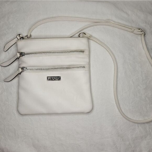 White multi pocket mini purse - Picture 5 of 13